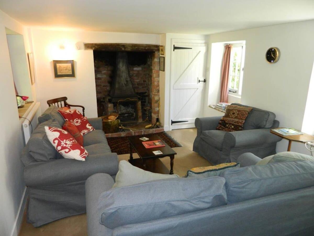 River Cottage A Country Retreat In Wooded Gardens East Stoke  Extérieur photo