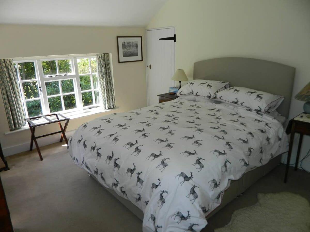 River Cottage A Country Retreat In Wooded Gardens East Stoke  Extérieur photo