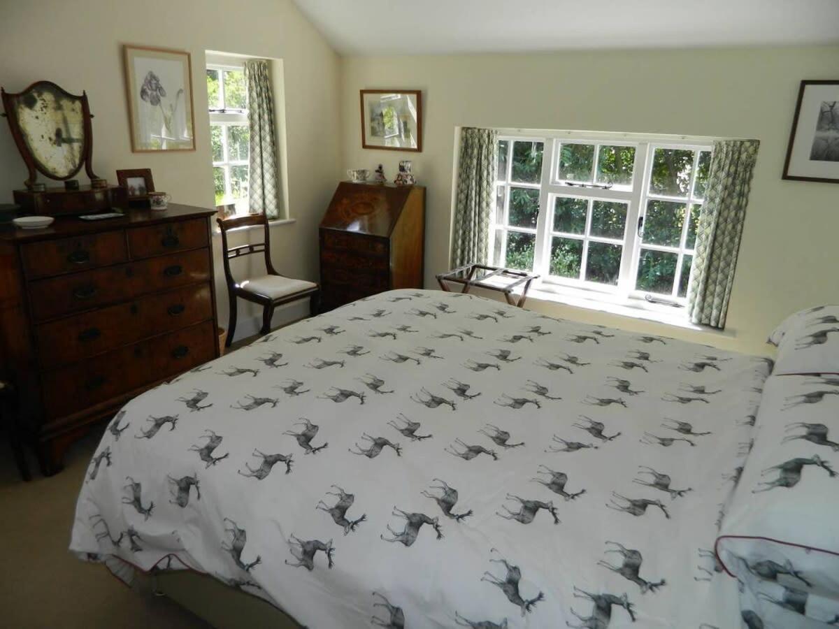 River Cottage A Country Retreat In Wooded Gardens East Stoke  Extérieur photo