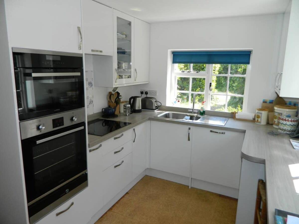 River Cottage A Country Retreat In Wooded Gardens East Stoke  Extérieur photo